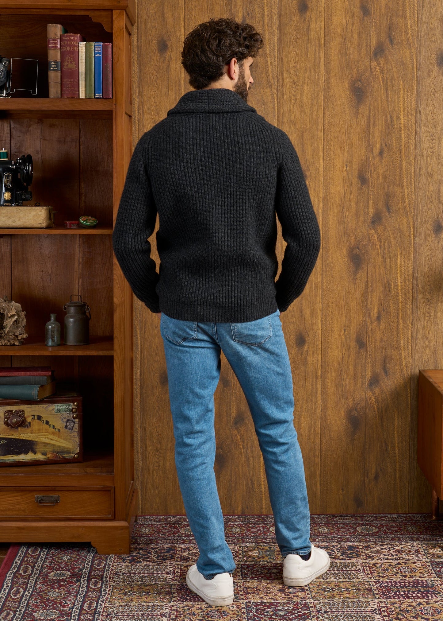 Usworth Men's Shawl Collar Lambswool Jumper In Charcoal