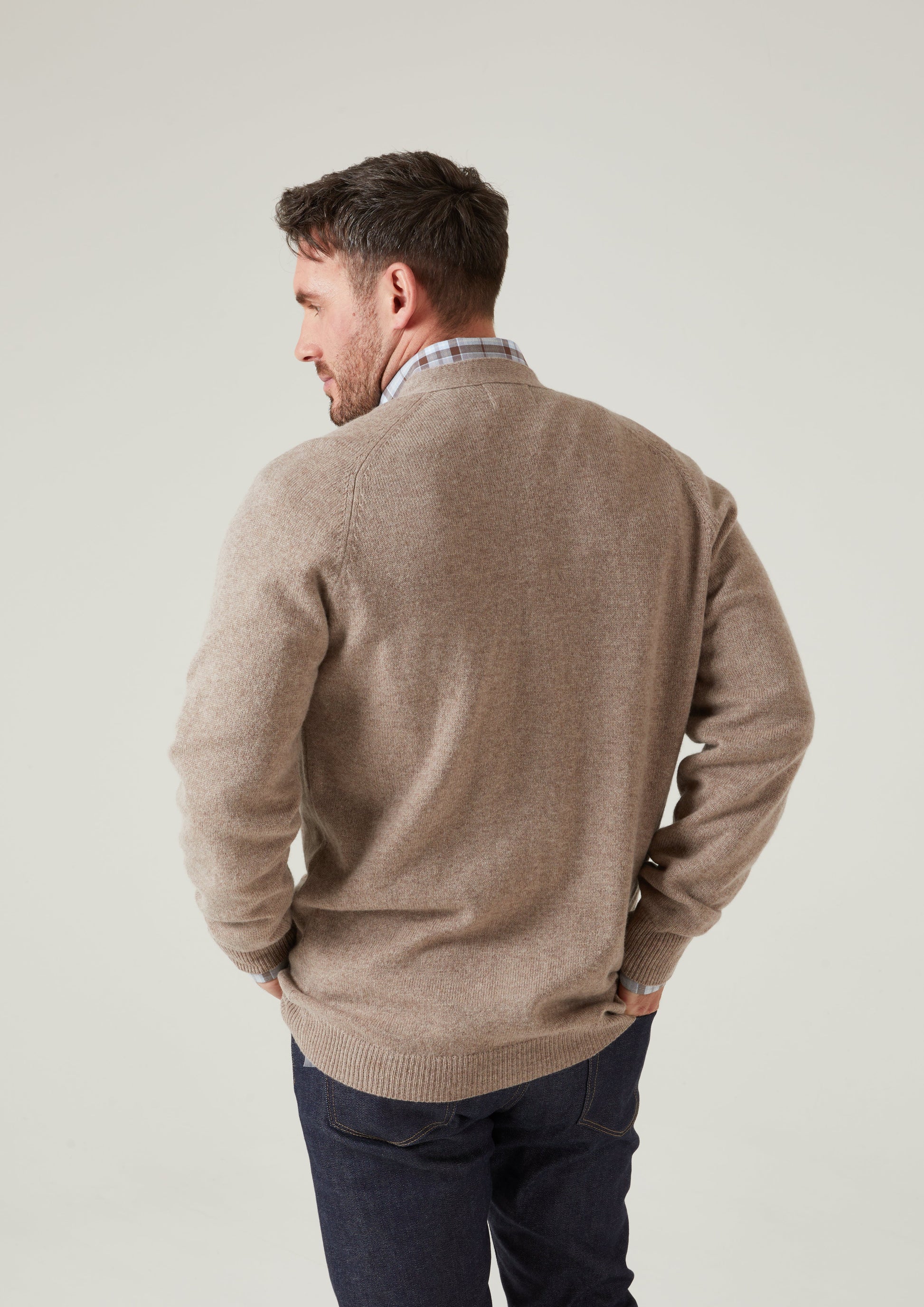 Cornwall Lambswool Cardigan in Mushroom 