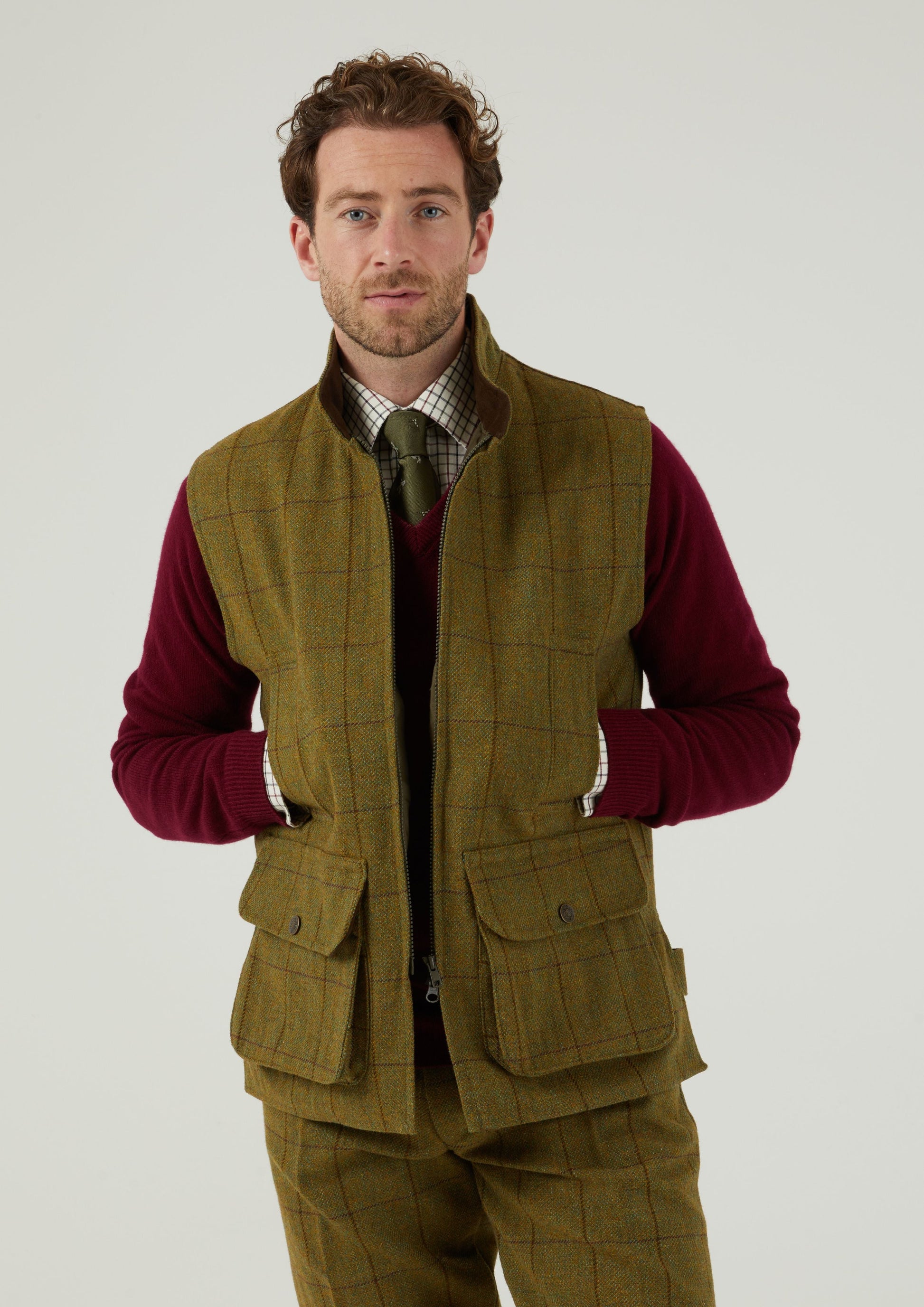 Rutland Men's Tweed Waistcoat In Lichen 