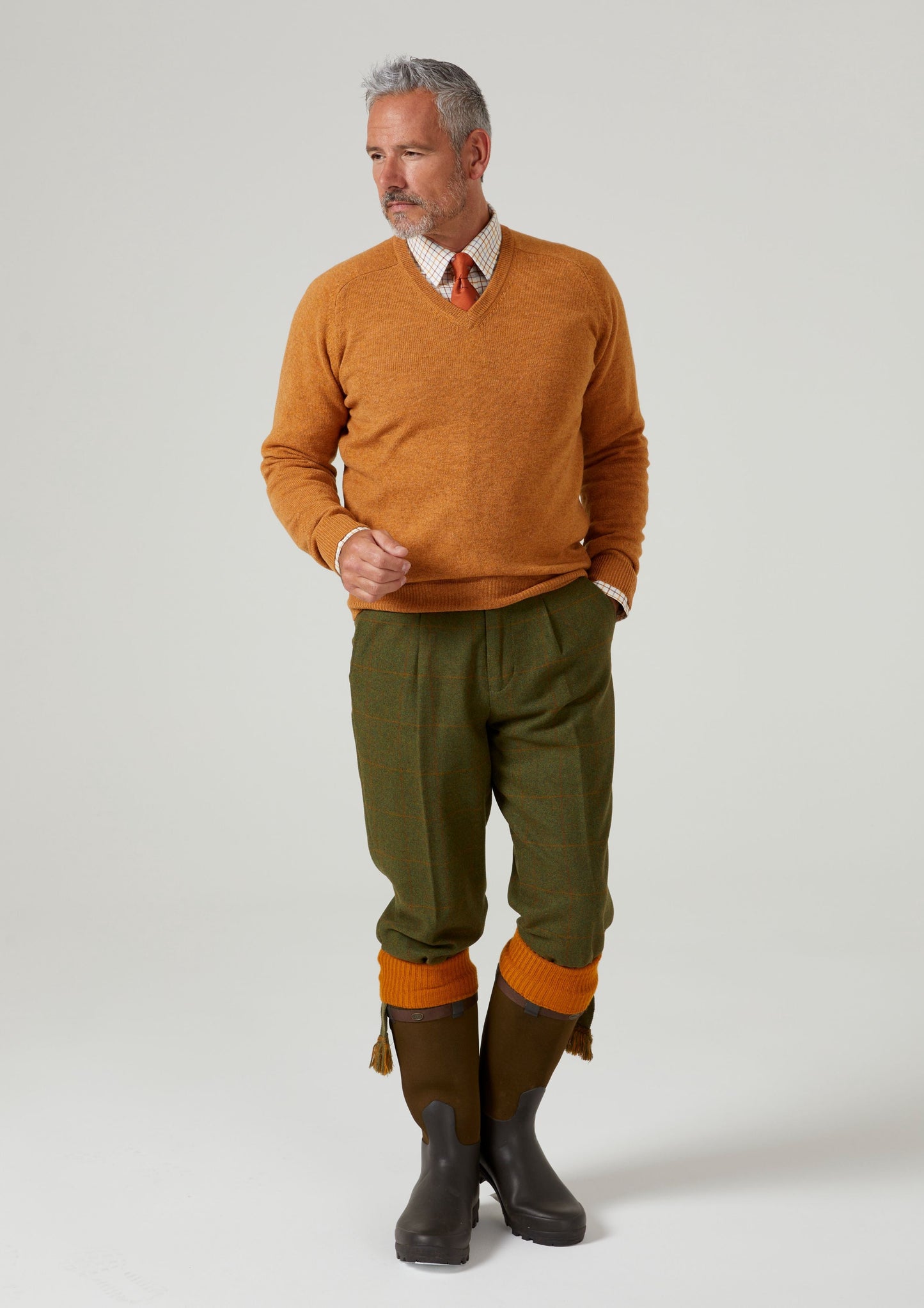 Streetly Men's V Neck Sweater In Gazelle - Classic Fit
